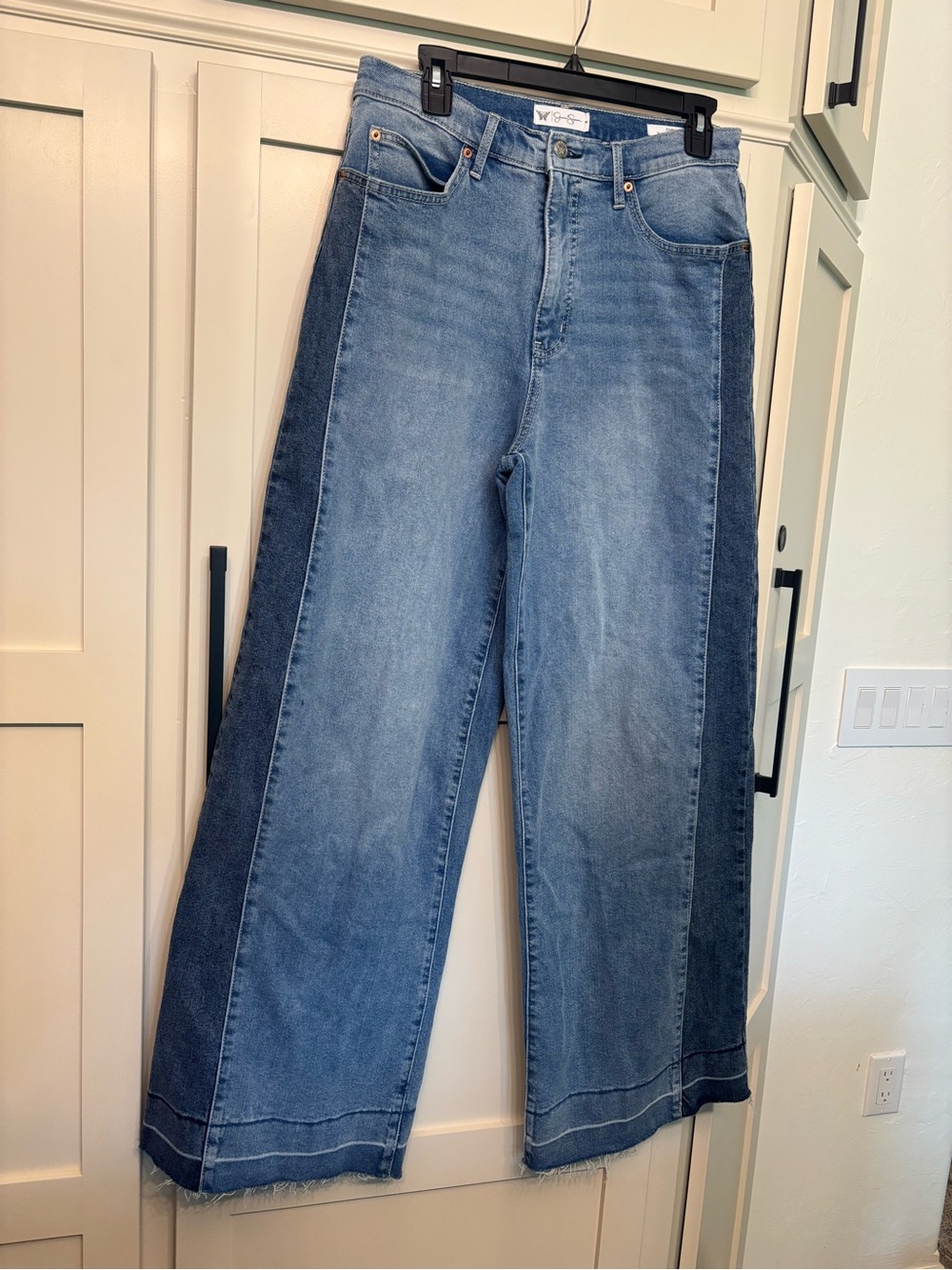 Jessica Simpson Freesia Two-Tone Wide-Leg Cotton Blend Jeans Sz 8 - Picture 3 of 8
